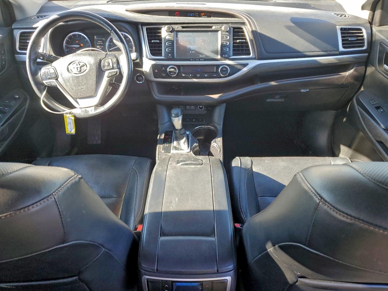 2018 TOYOTA HIGHLANDER LIMITED photo 8