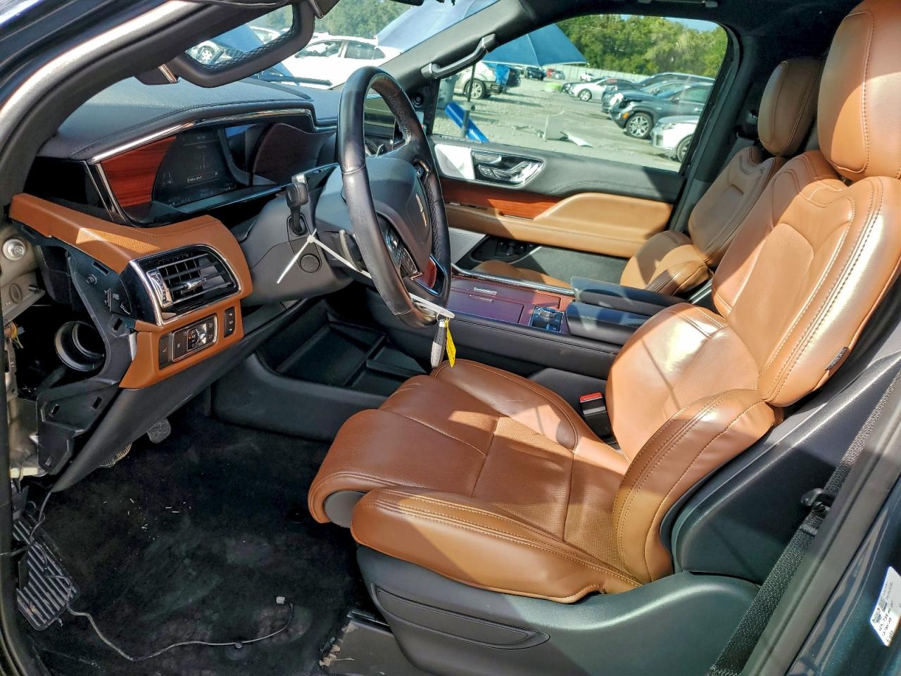 2022 LINCOLN NAVIGATOR L RESERVE photo 7