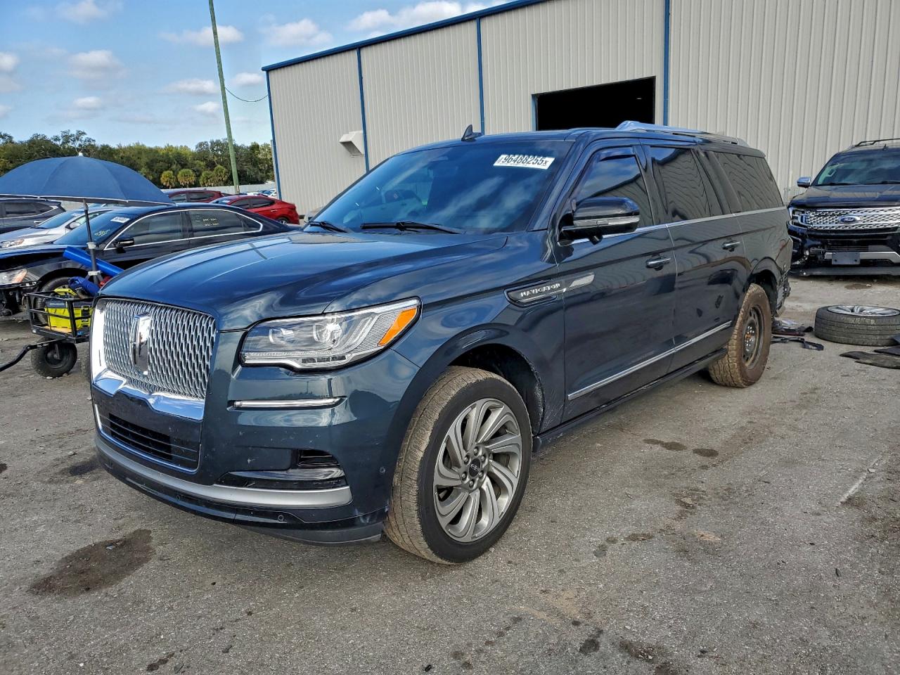 2022 LINCOLN NAVIGATOR