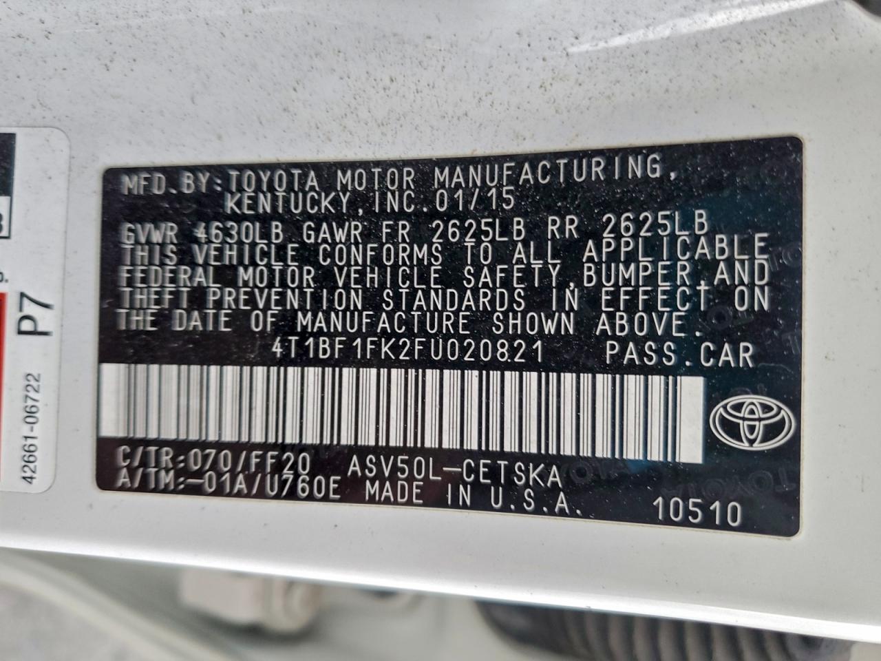2015 TOYOTA CAMRY LE photo 12