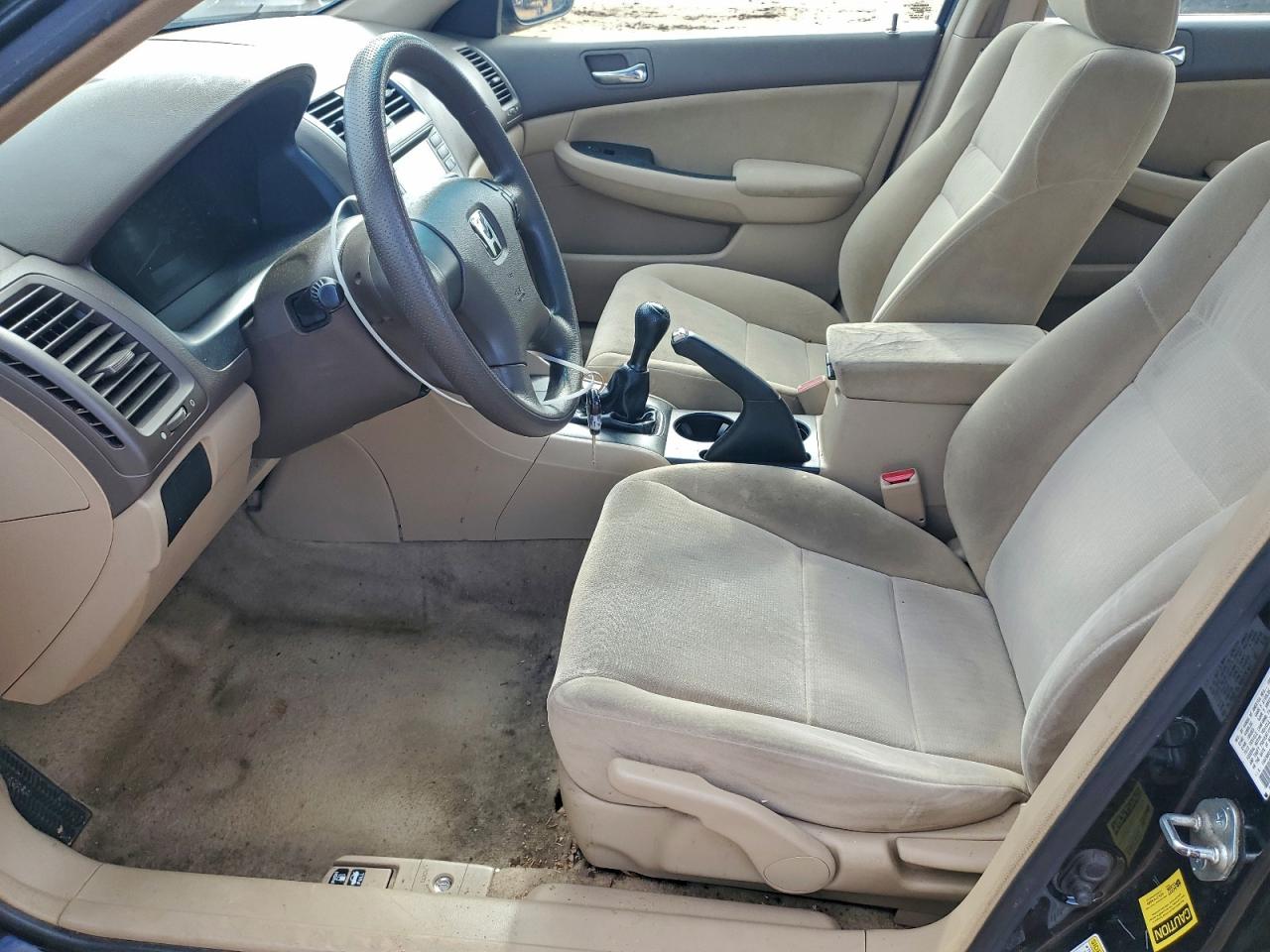 2005 HONDA ACCORD LX photo 7
