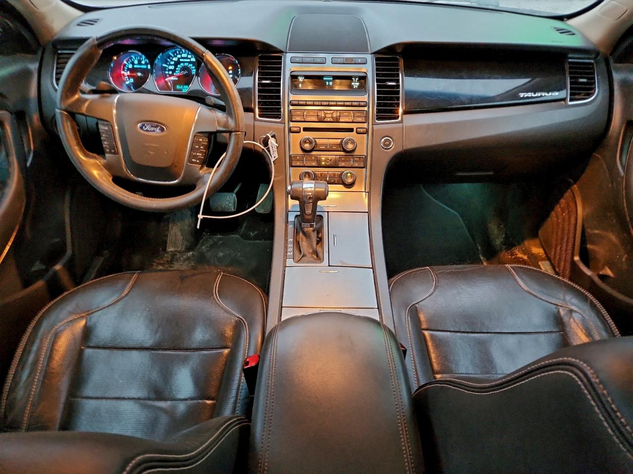2010 FORD TAURUS LIMITED photo 8