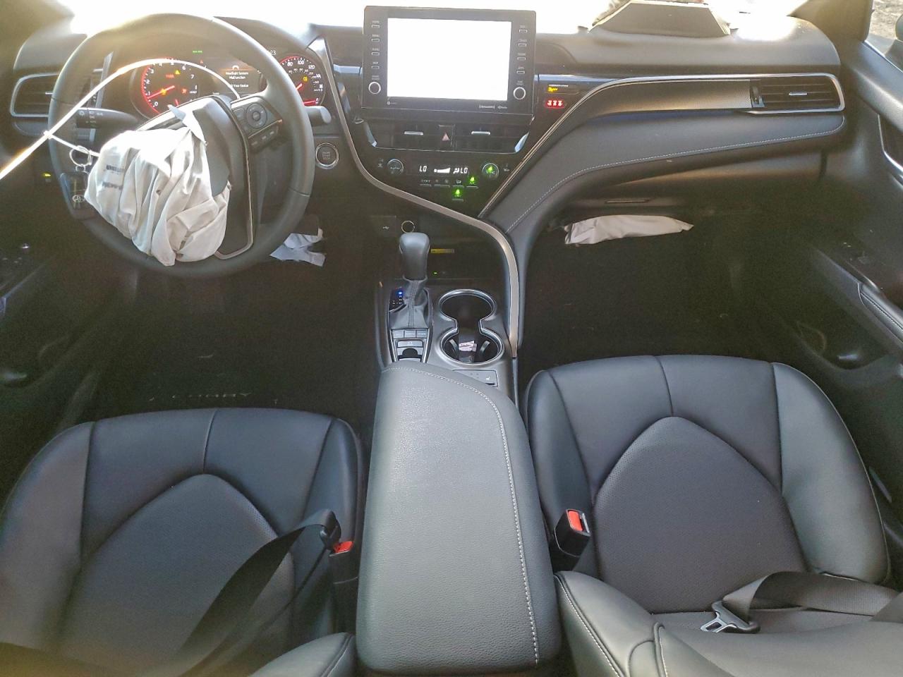 2024 TOYOTA CAMRY XSE photo 8