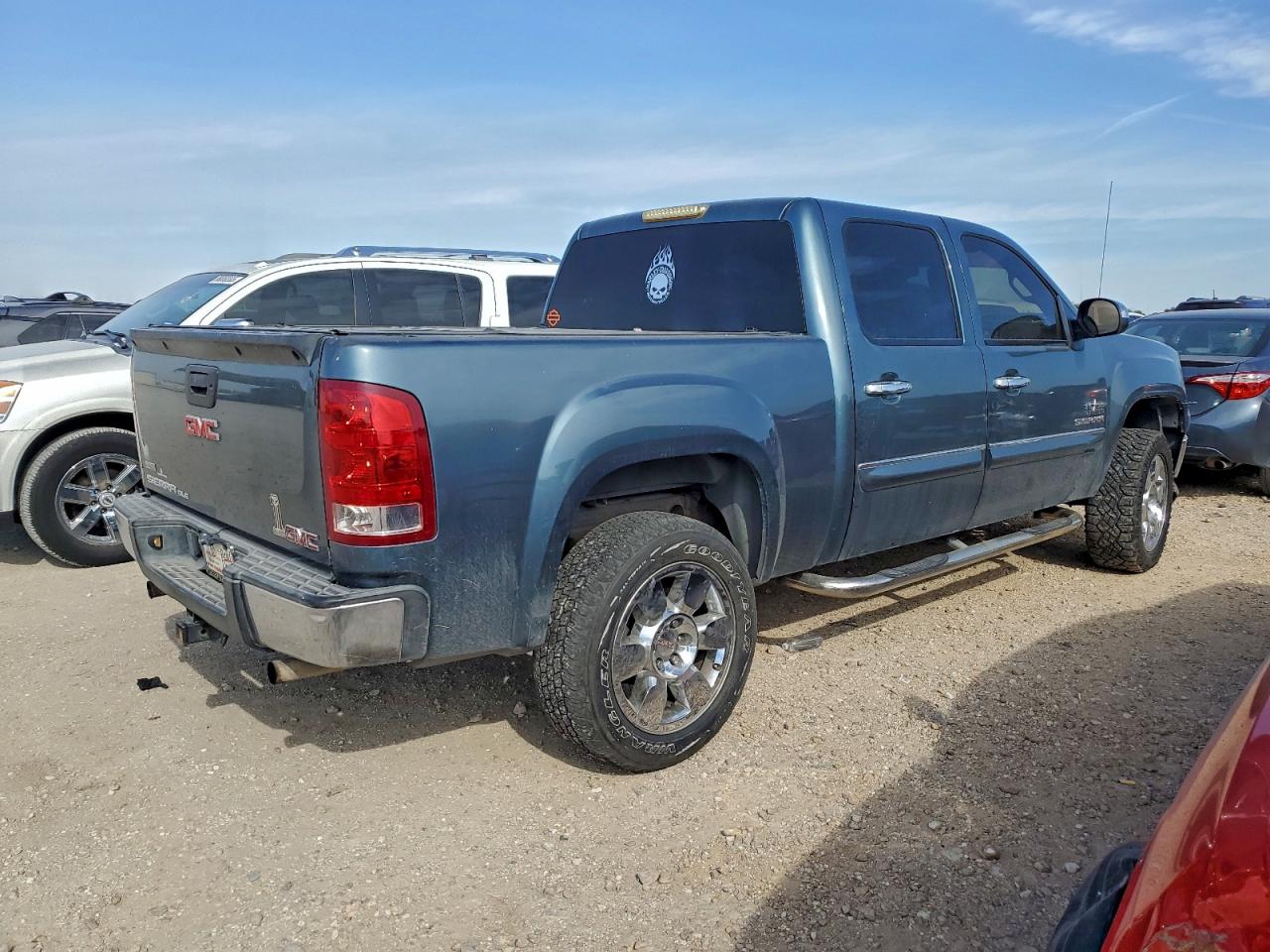 2010 GMC SIERRA C1500 SLE photo 3