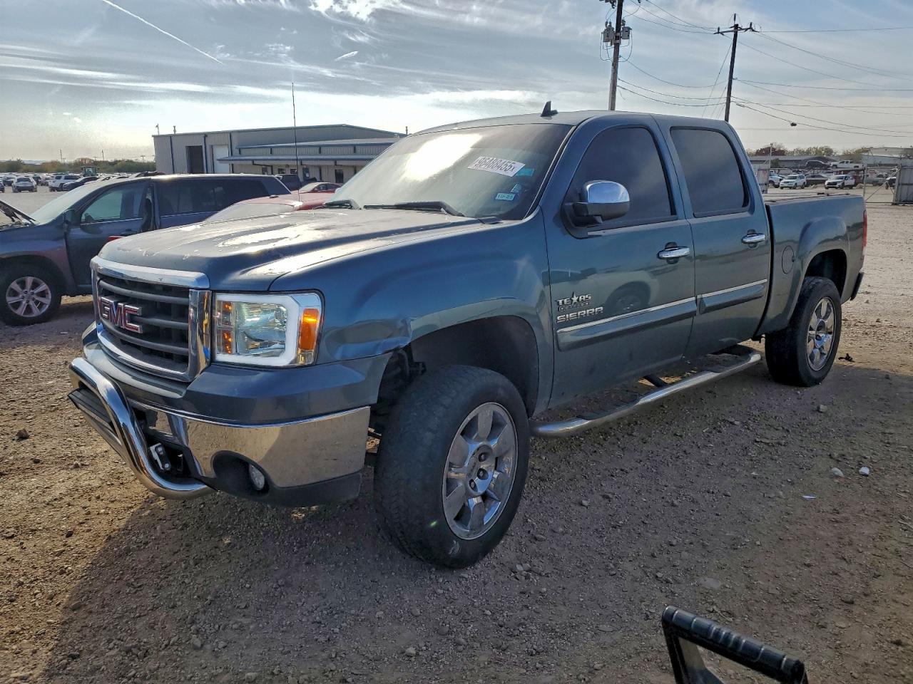 2010 GMC SIERRA C1500 SLE — FRONT END damage — photo 1