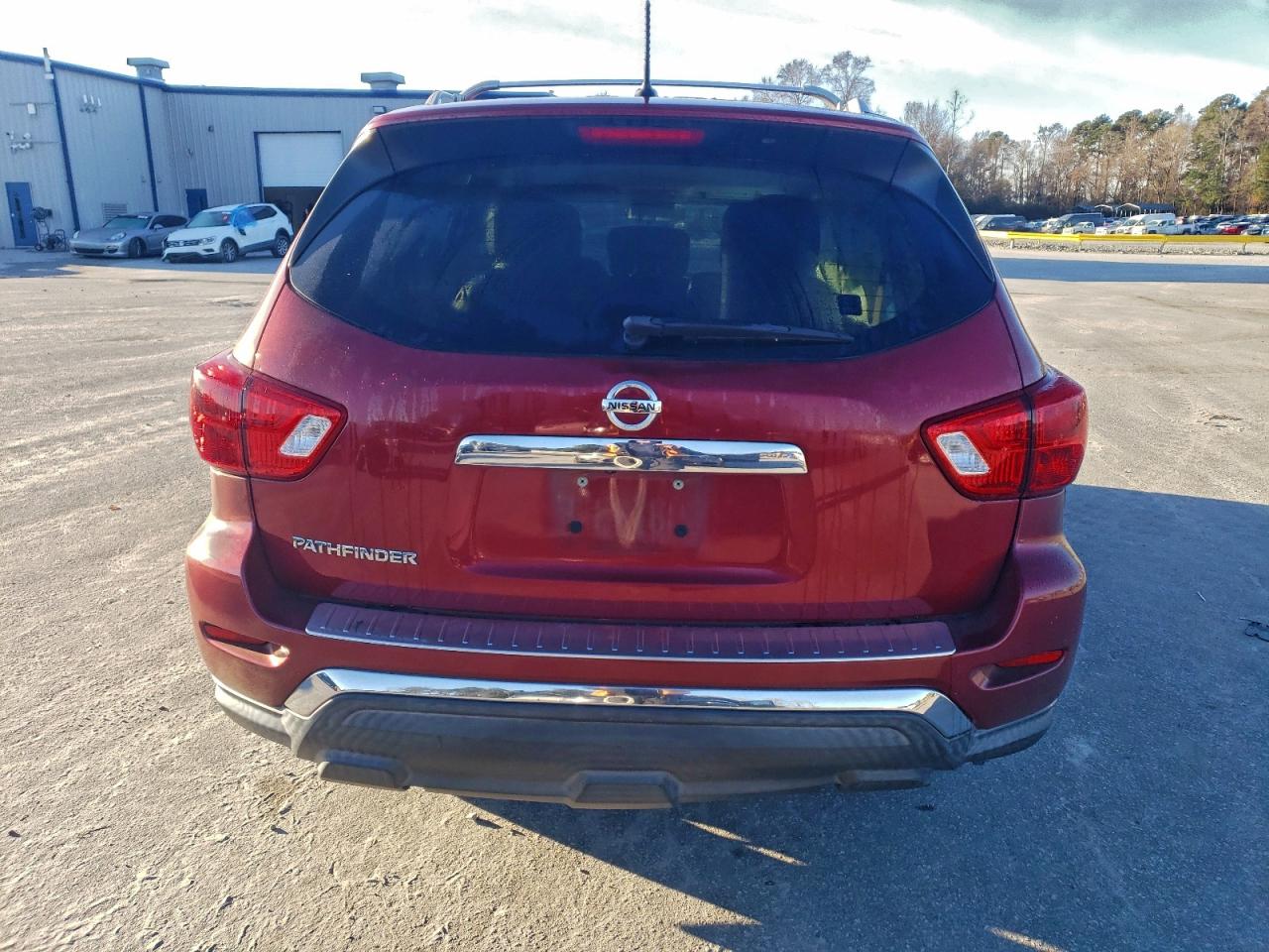 2017 NISSAN PATHFINDER S photo 6