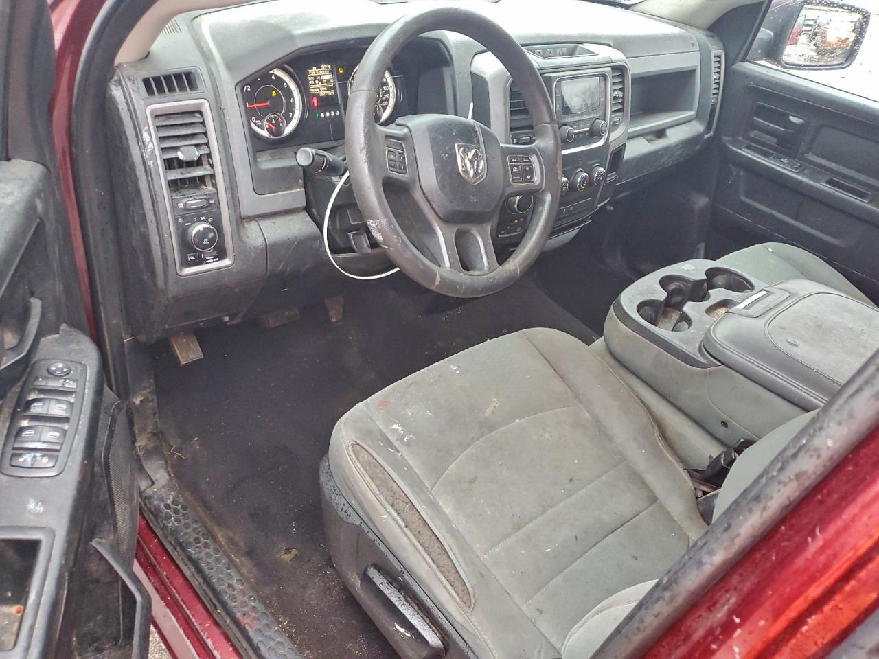 2018 RAM 1500 ST photo 8
