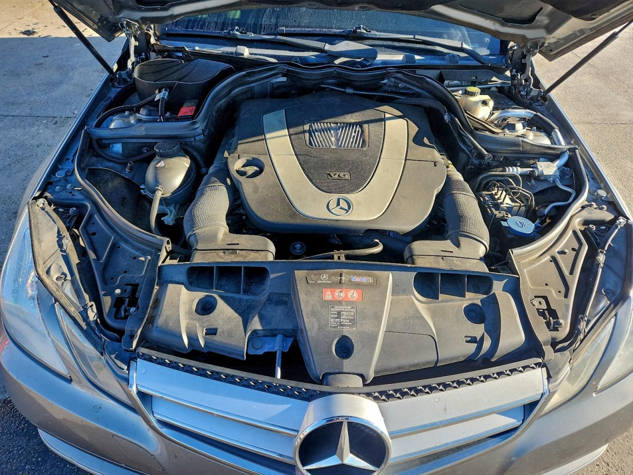 2010 MERCEDES-BENZ E 350 photo 11