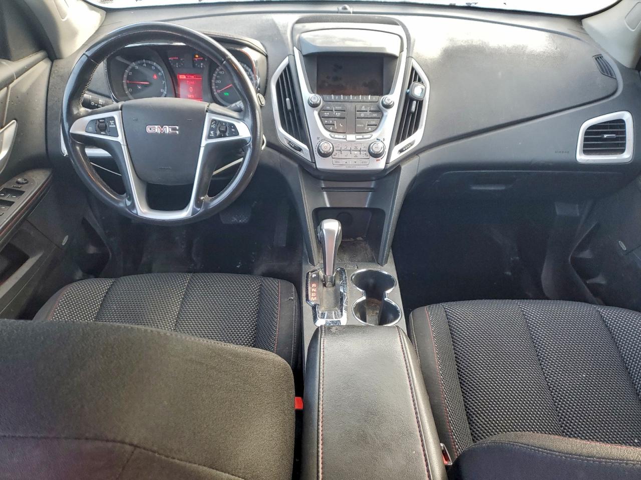 2015 GMC TERRAIN SLE photo 8