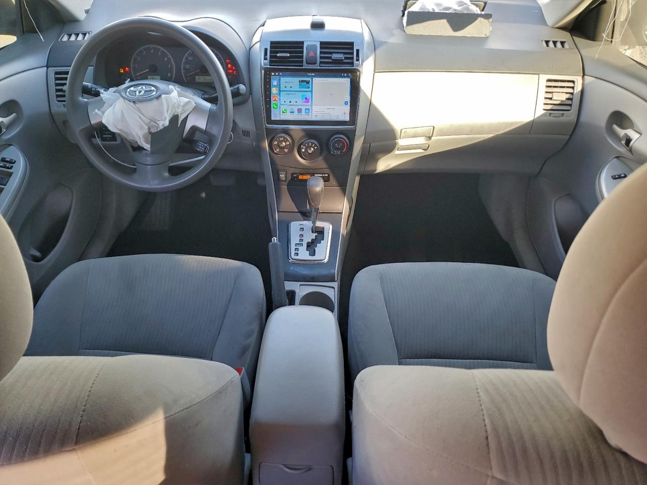 2010 TOYOTA COROLLA BASE photo 8