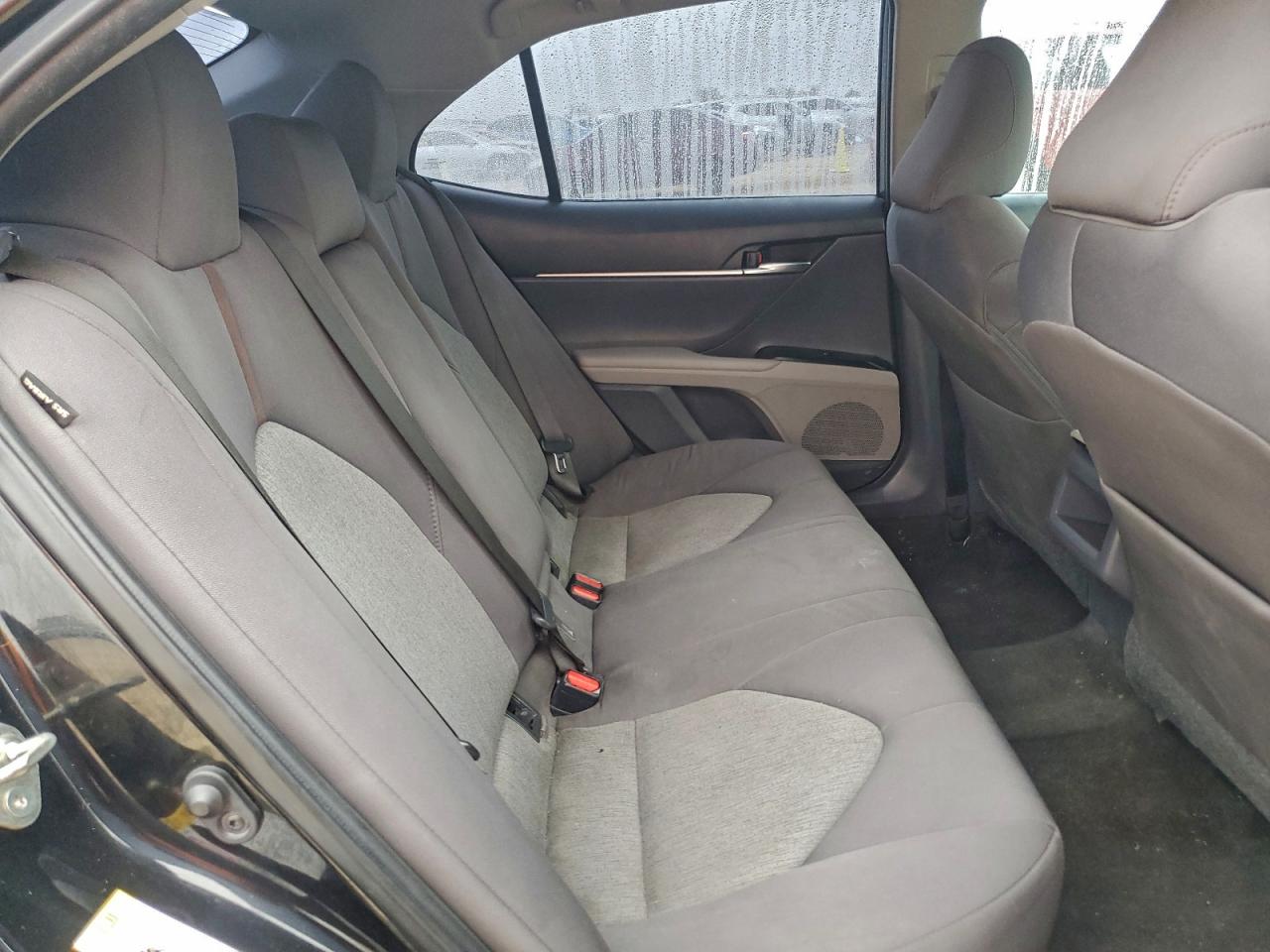 2019 TOYOTA CAMRY L photo 10