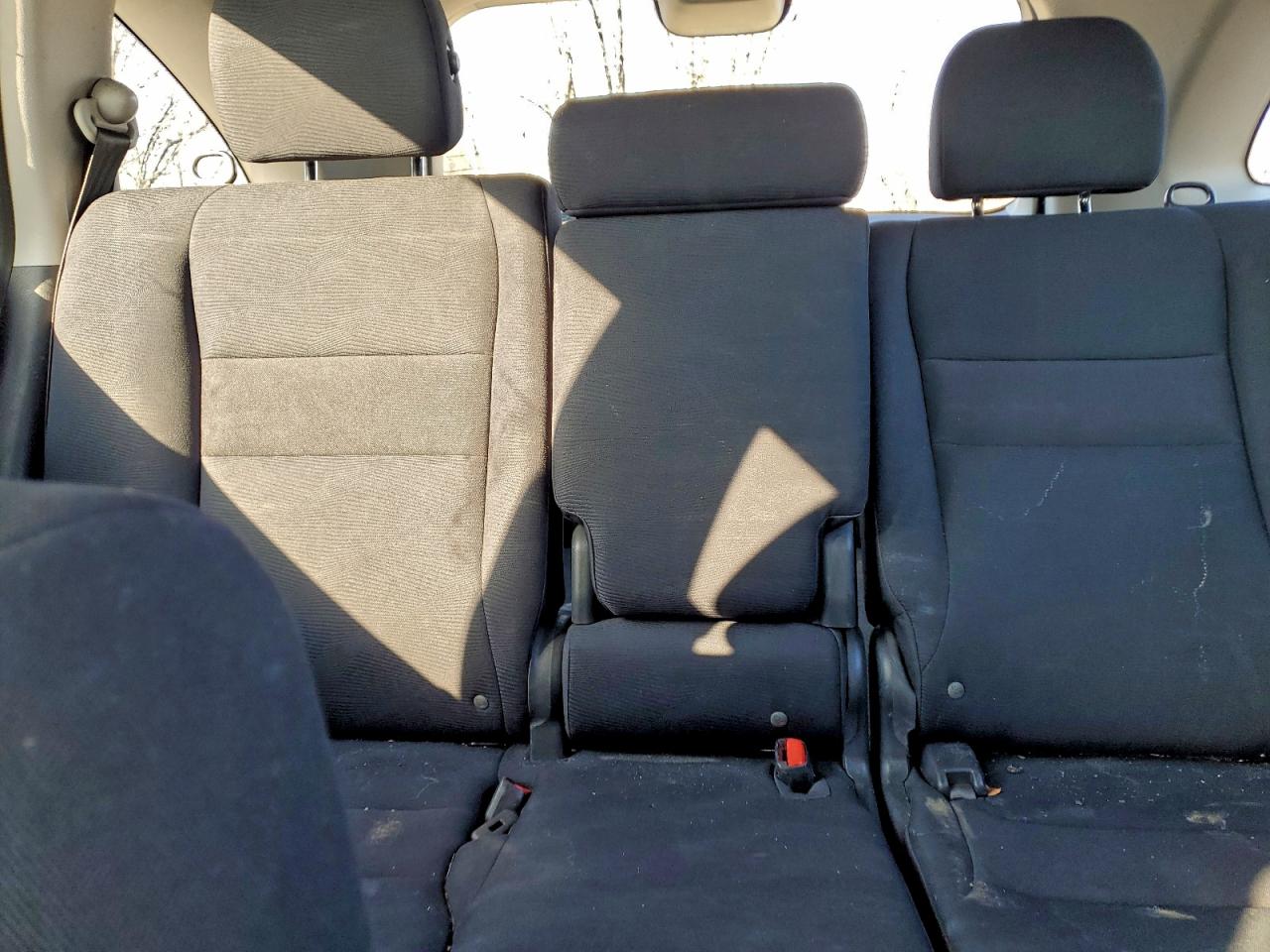 2011 HONDA CR-V LX photo 37