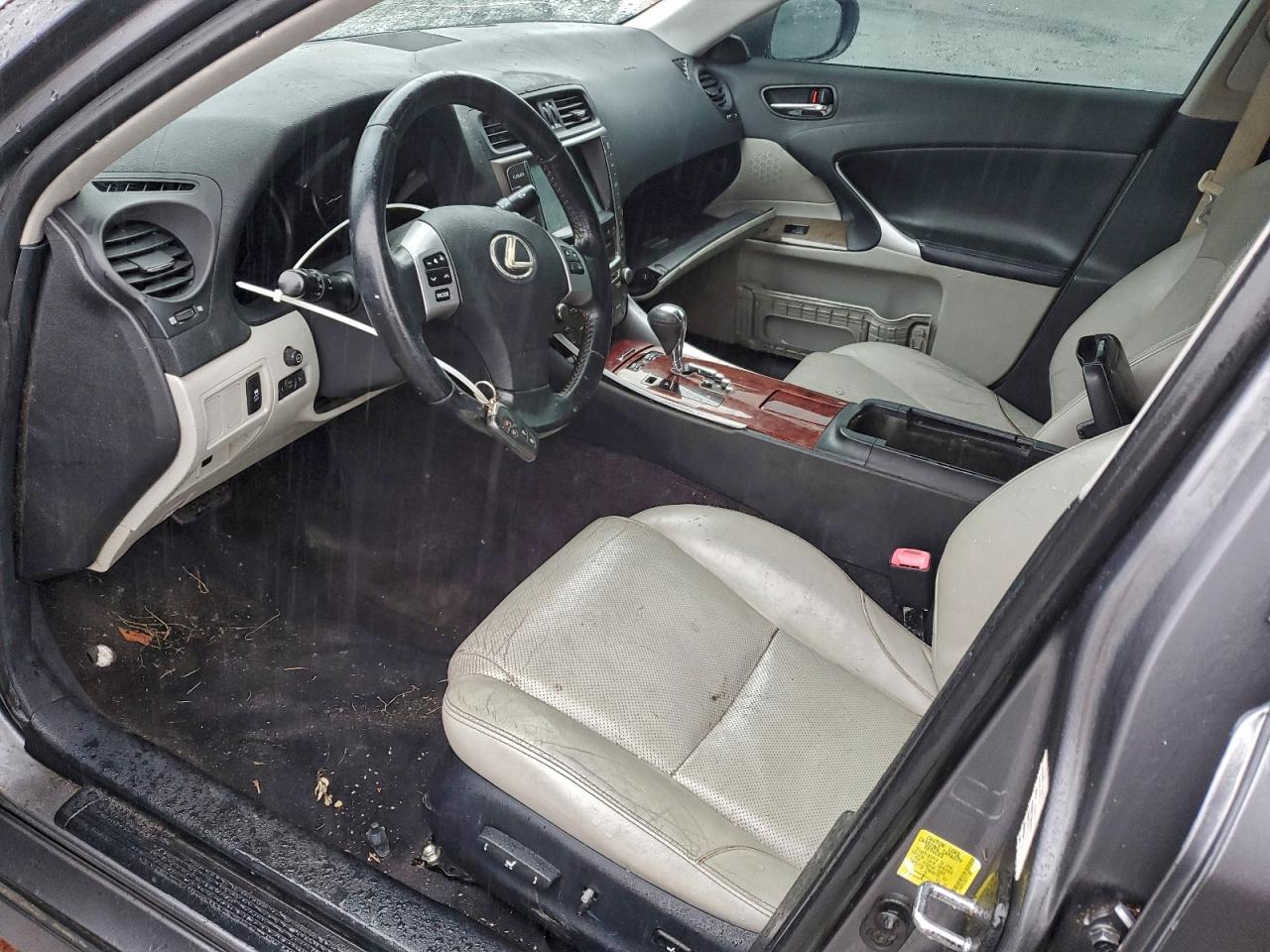 2012 LEXUS IS 250 photo 7