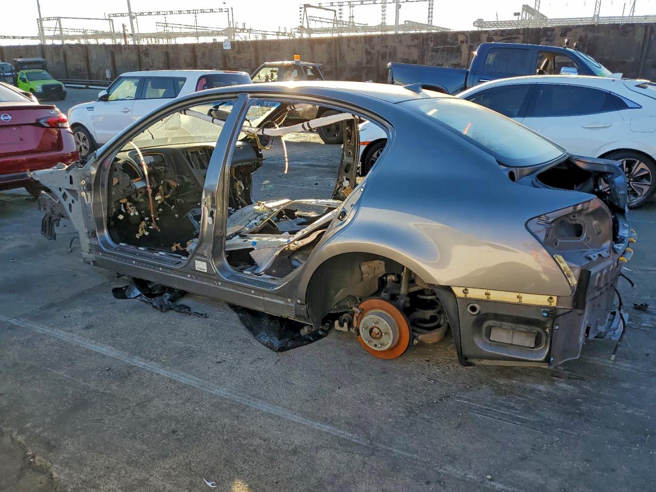 2010 INFINITI G37 BASE photo 2