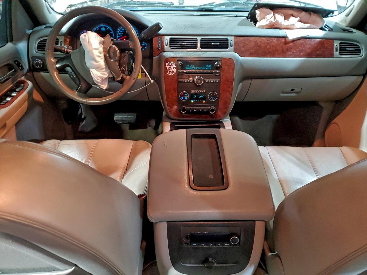 2009 CHEVROLET SILVERADO K1500 LTZ photo 8
