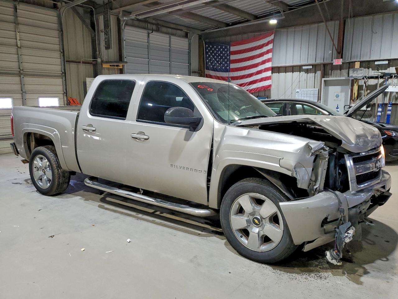 2009 CHEVROLET SILVERADO K1500 LTZ photo 4
