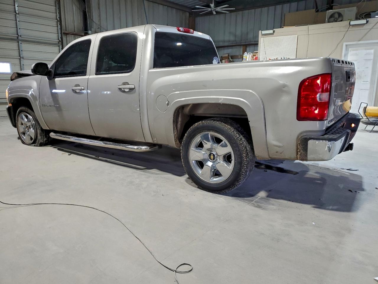 2009 CHEVROLET SILVERADO K1500 LTZ photo 2
