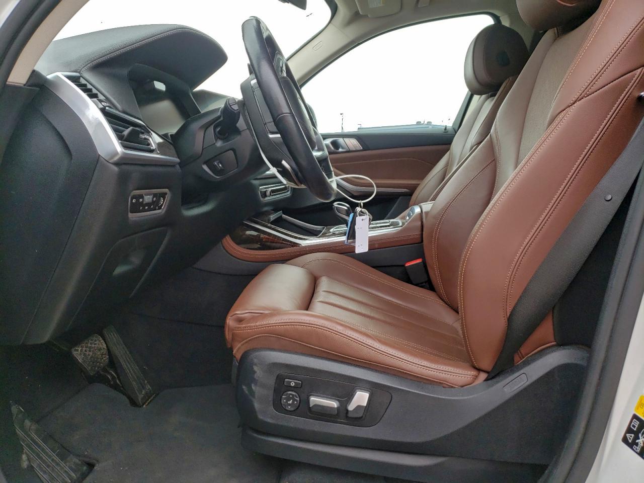 2021 BMW X7 XDRIVE40I photo 7