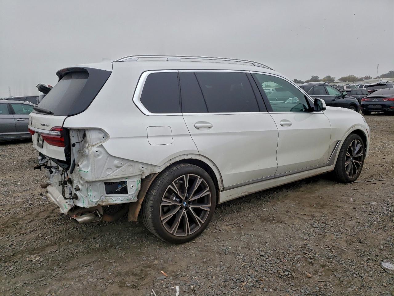 2021 BMW X7 XDRIVE40I photo 3