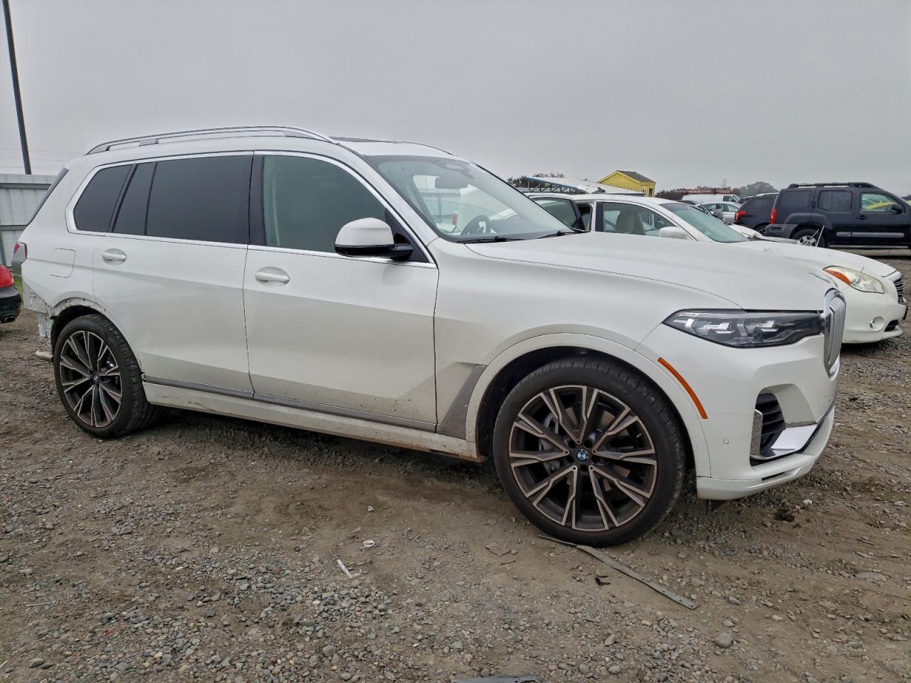 2021 BMW X7 XDRIVE40I photo 4