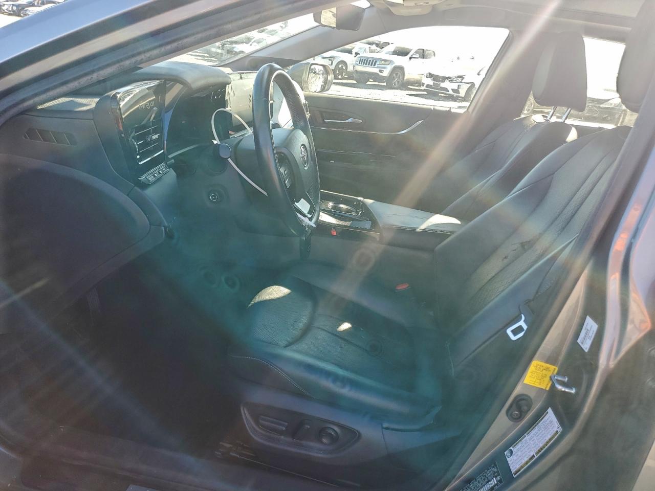 2021 TOYOTA MIRAI XLE photo 7