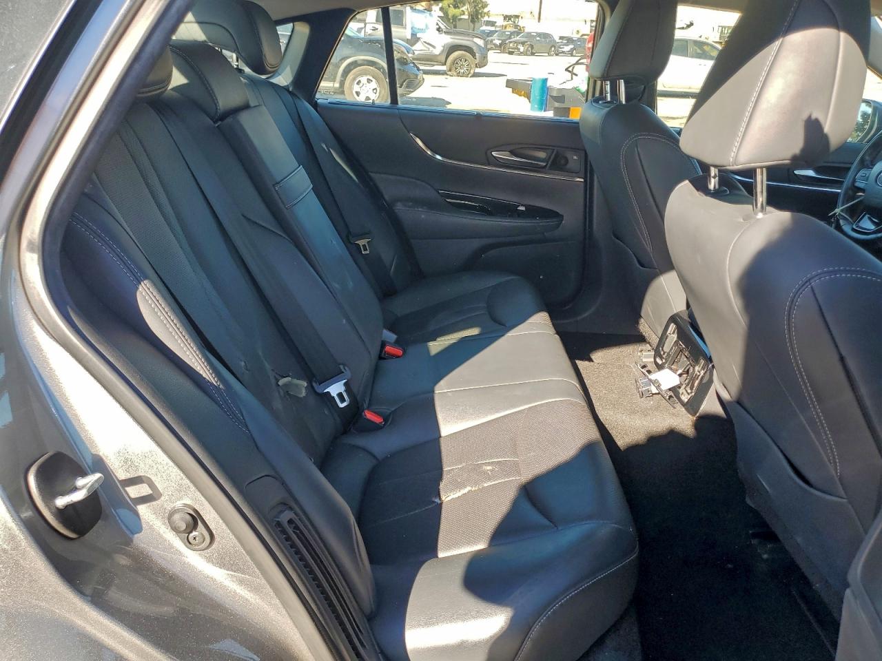 2021 TOYOTA MIRAI XLE photo 10