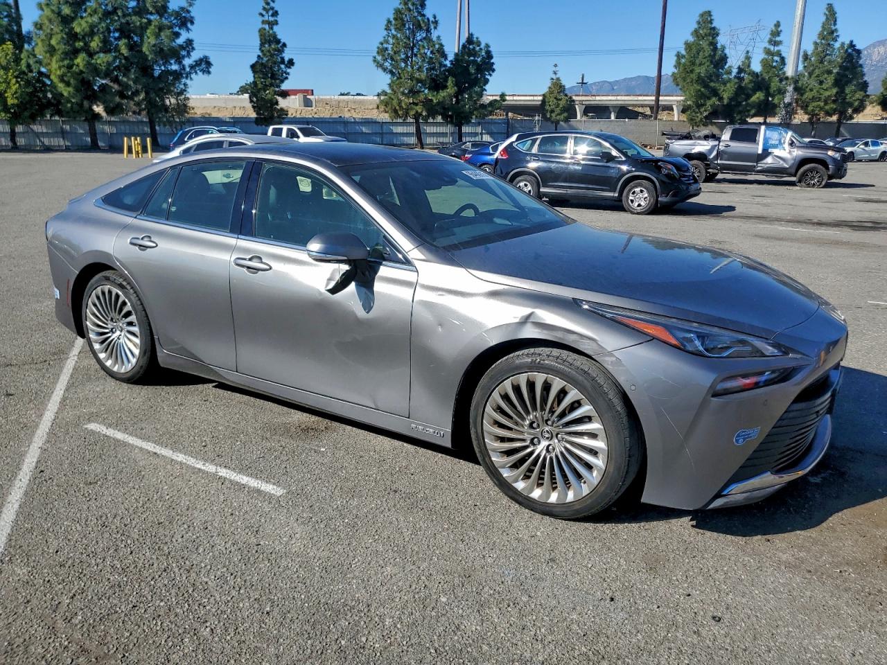 2021 TOYOTA MIRAI XLE photo 4
