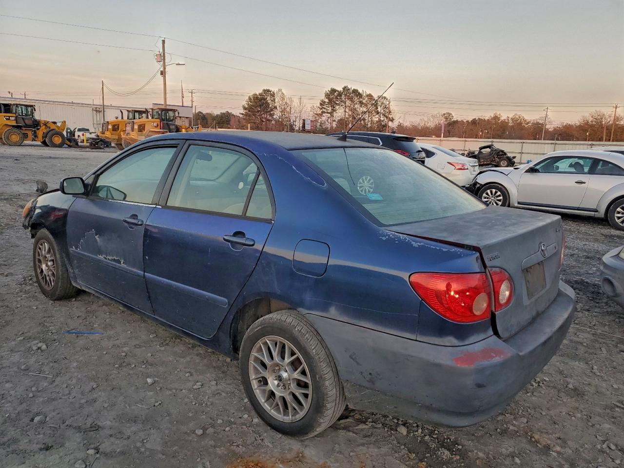 2005 TOYOTA COROLLA photo 3