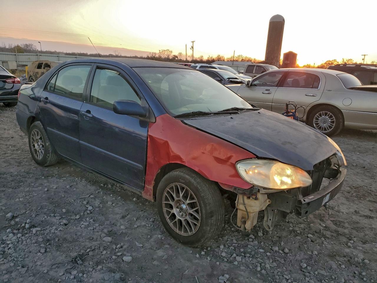 2005 TOYOTA COROLLA photo 7