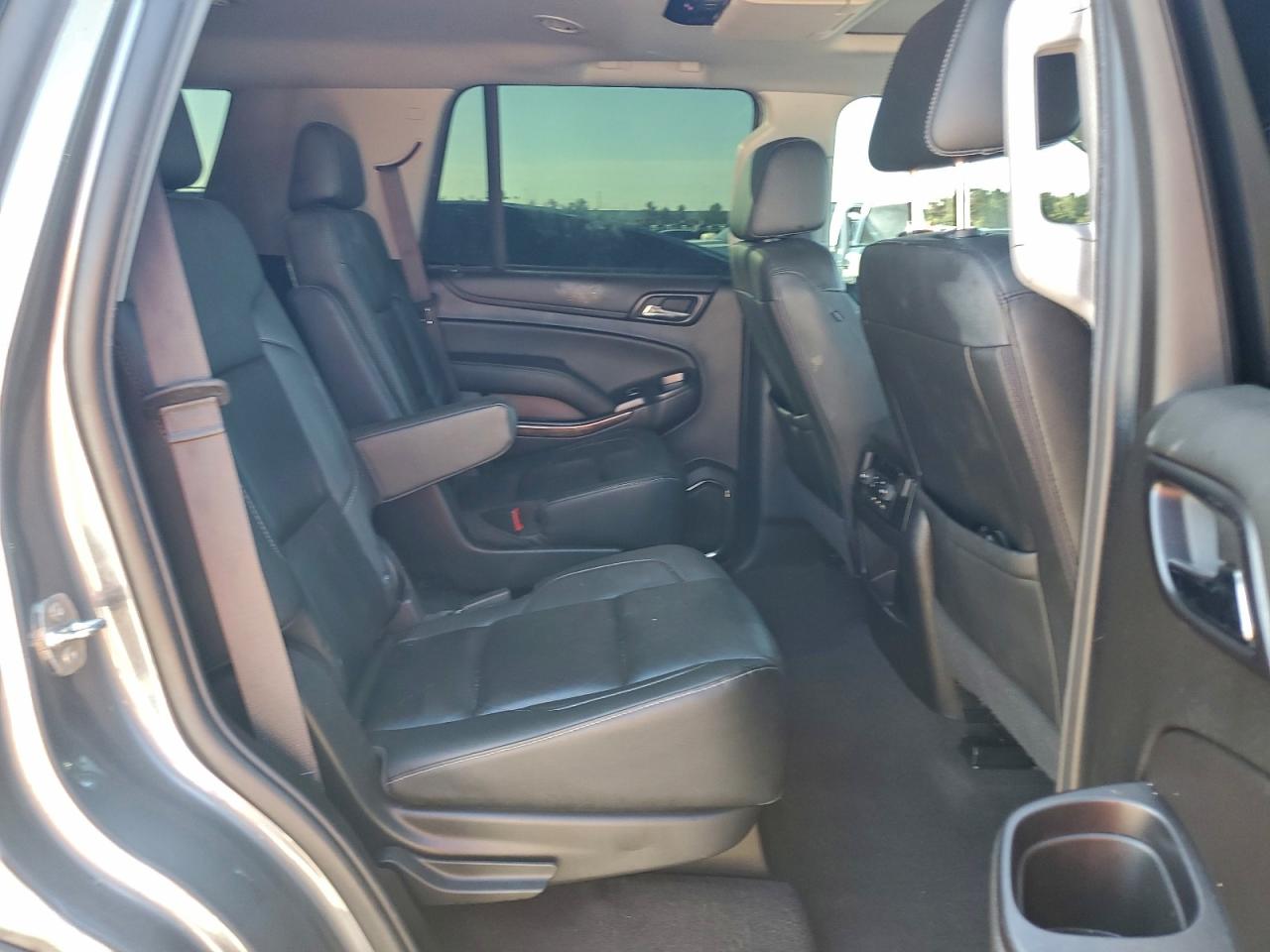 2020 CHEVROLET TAHOE C1500 LT photo 11