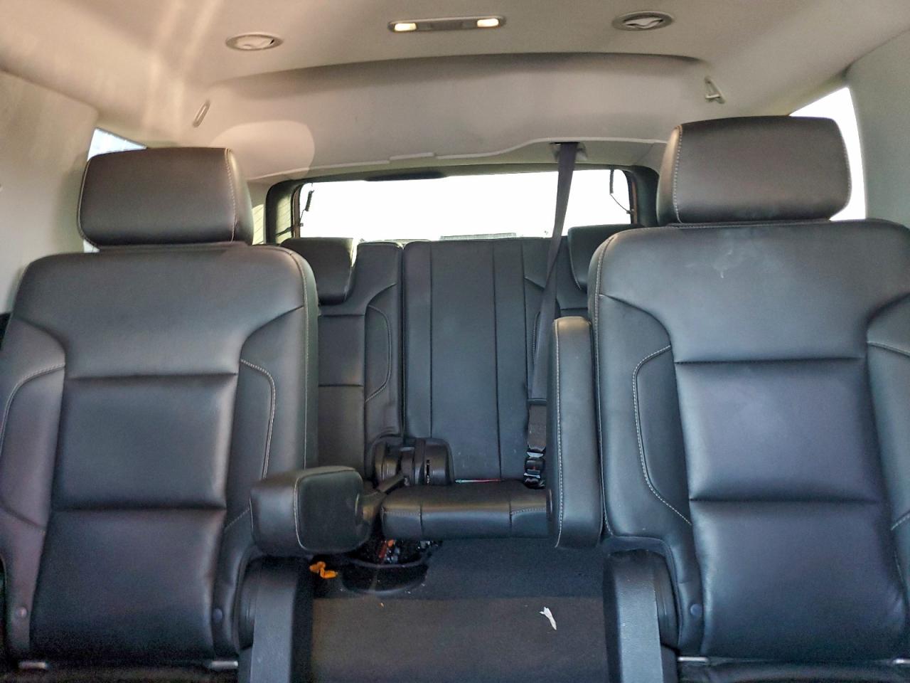 2020 CHEVROLET TAHOE C1500 LT photo 10