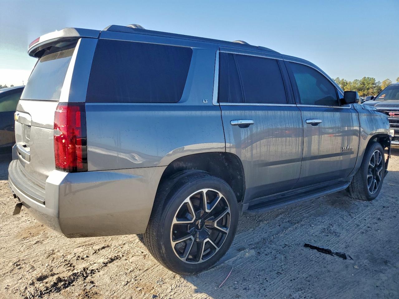 2020 CHEVROLET TAHOE C1500 LT photo 3