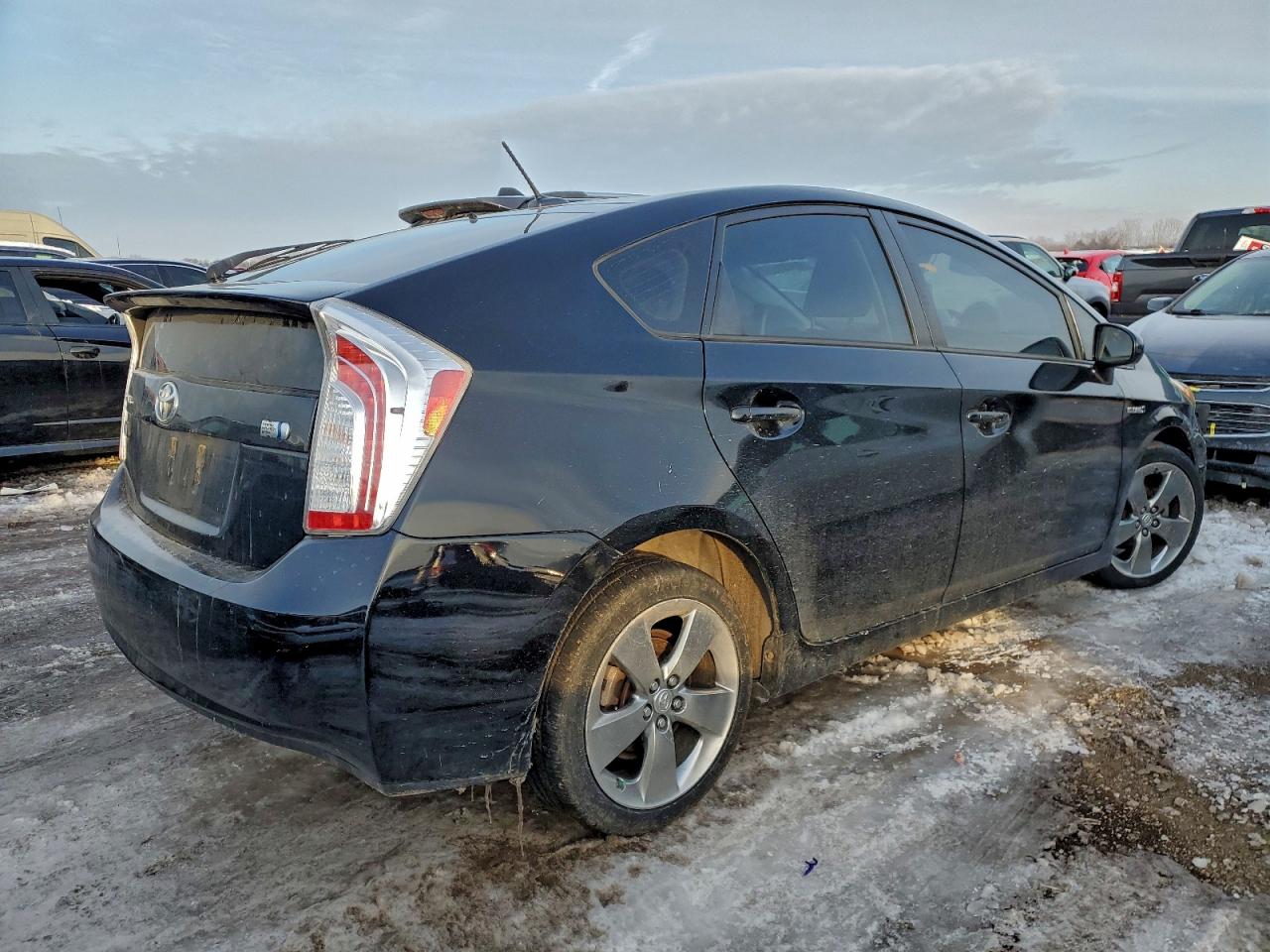 2013 TOYOTA PRIUS photo 3