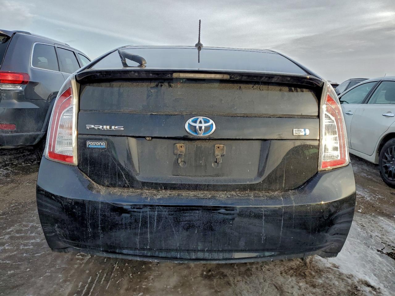 2013 TOYOTA PRIUS photo 6