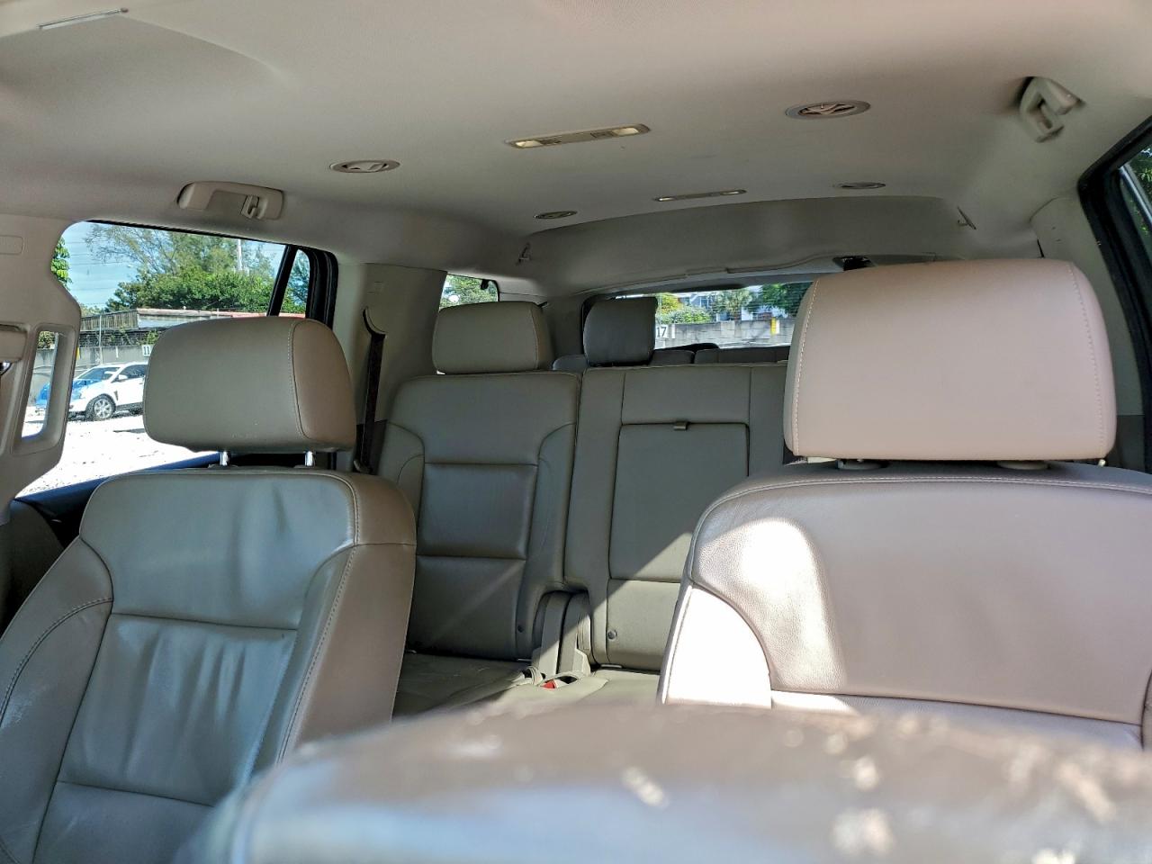 2017 CHEVROLET TAHOE C1500 LT photo 10