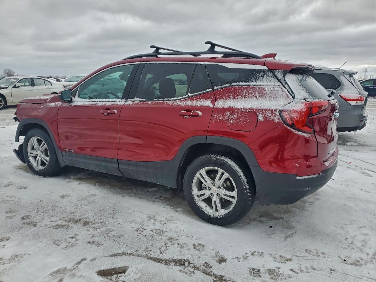 2019 GMC TERRAIN SLE photo 2