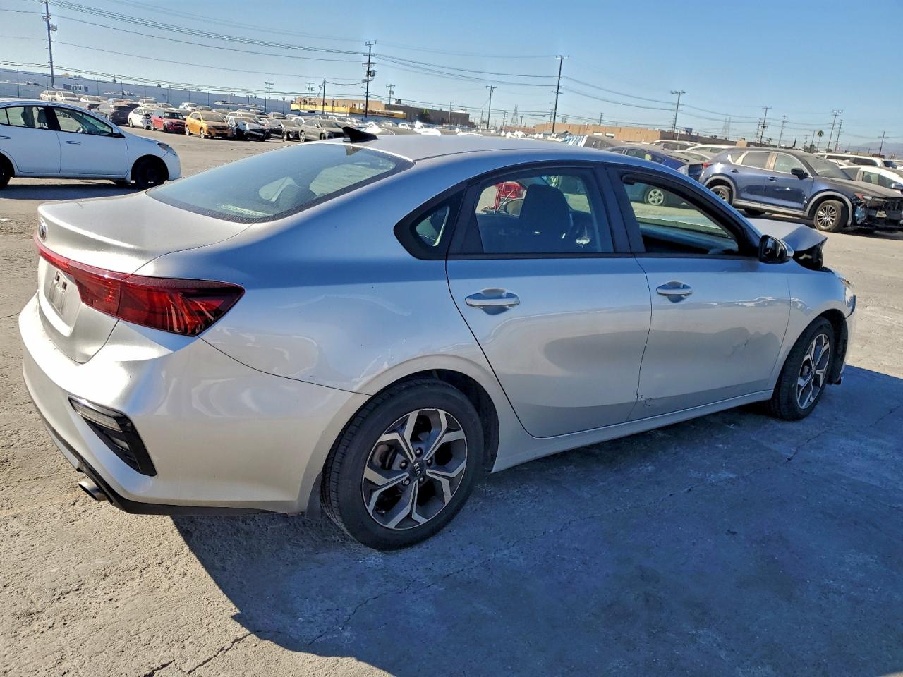 2019 KIA FORTE FE photo 3