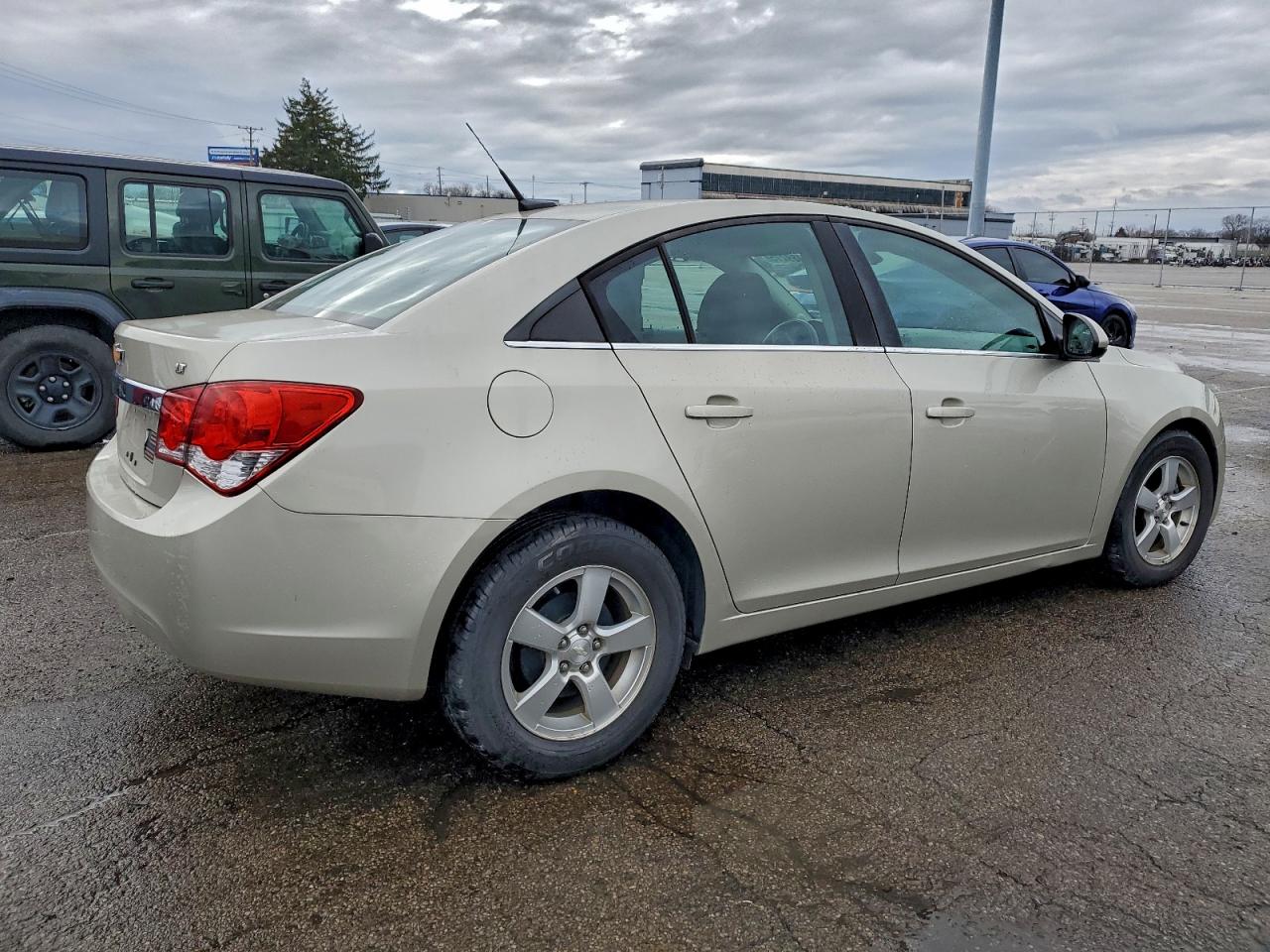 2014 CHEVROLET CRUZE LT photo 3