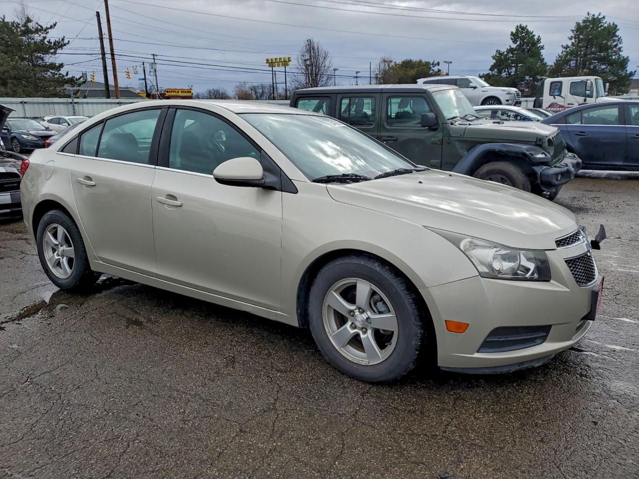 2014 CHEVROLET CRUZE LT photo 4