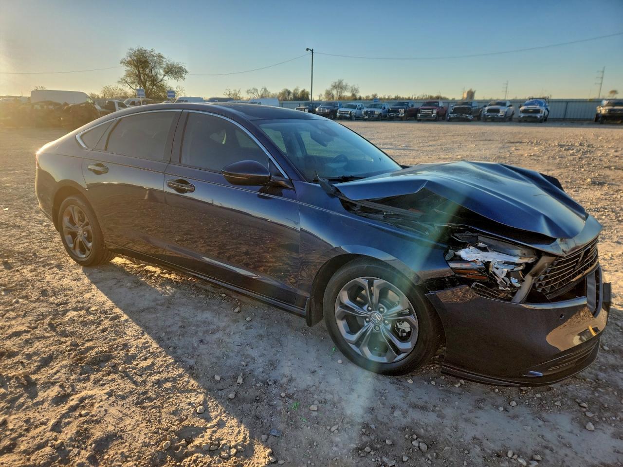 2025 HONDA ACCORD HYBRID EXL photo 4