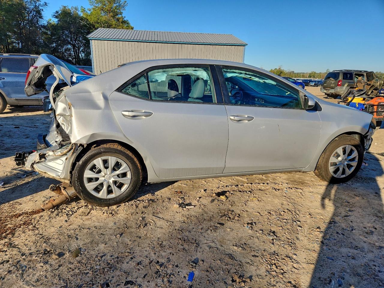 2014 TOYOTA COROLLA L photo 3