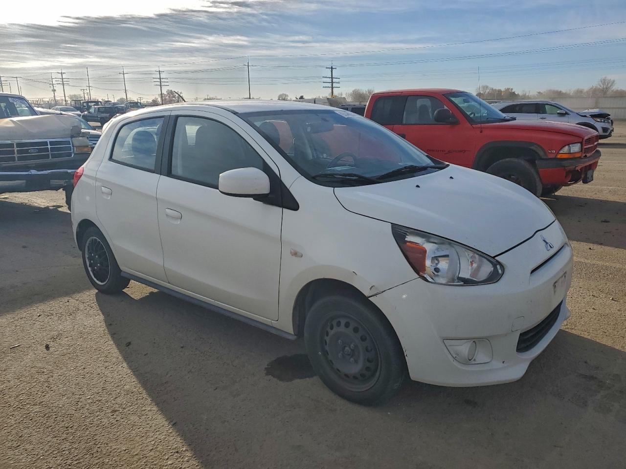 2015 MITSUBISHI MIRAGE DE photo 4