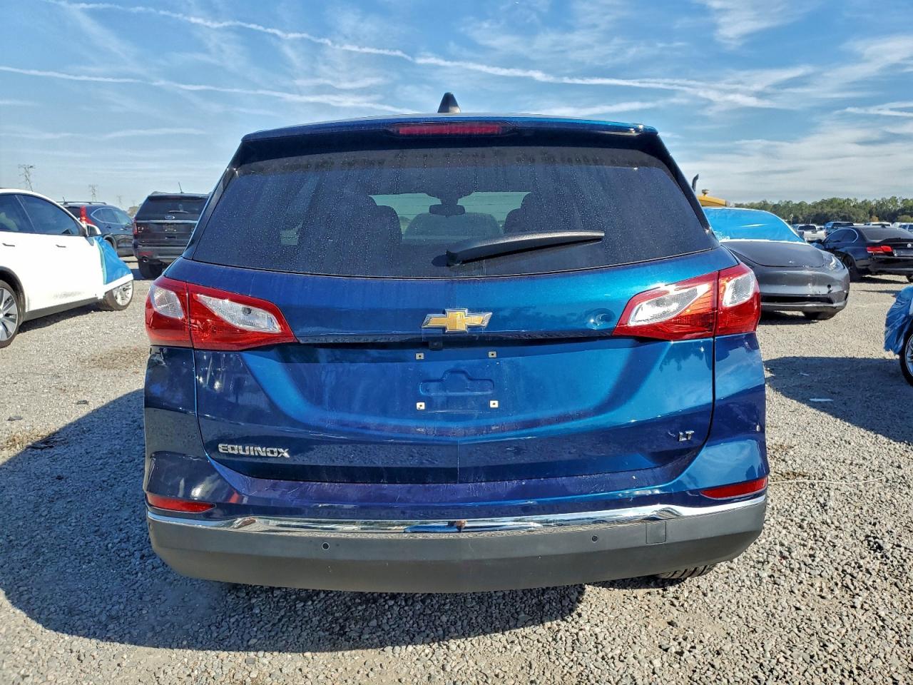 2020 CHEVROLET EQUINOX LT photo 6