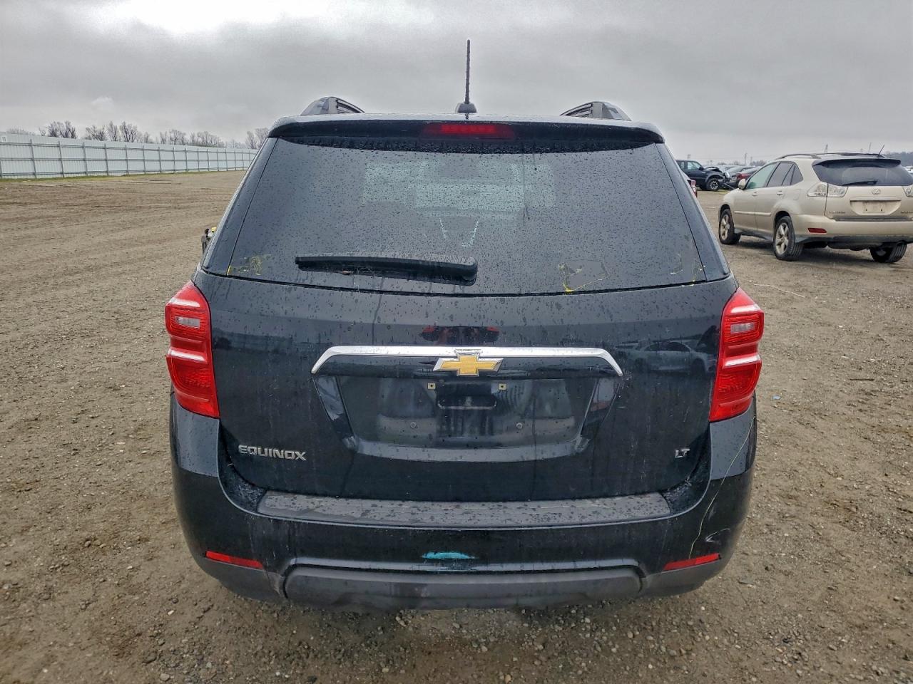 2017 CHEVROLET EQUINOX LT photo 6