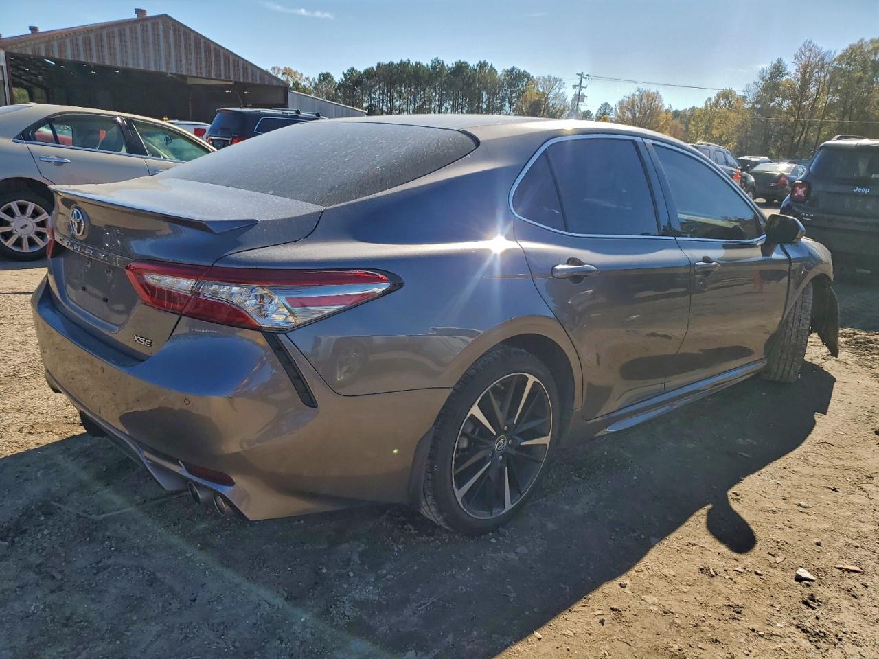 2018 TOYOTA CAMRY XSE photo 5