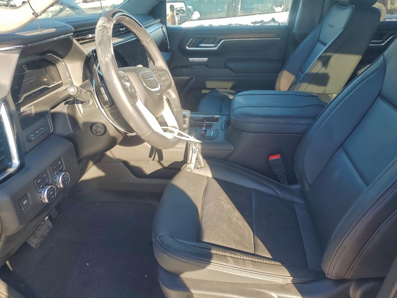 2025 GMC SIERRA K1500 DENALI photo 7