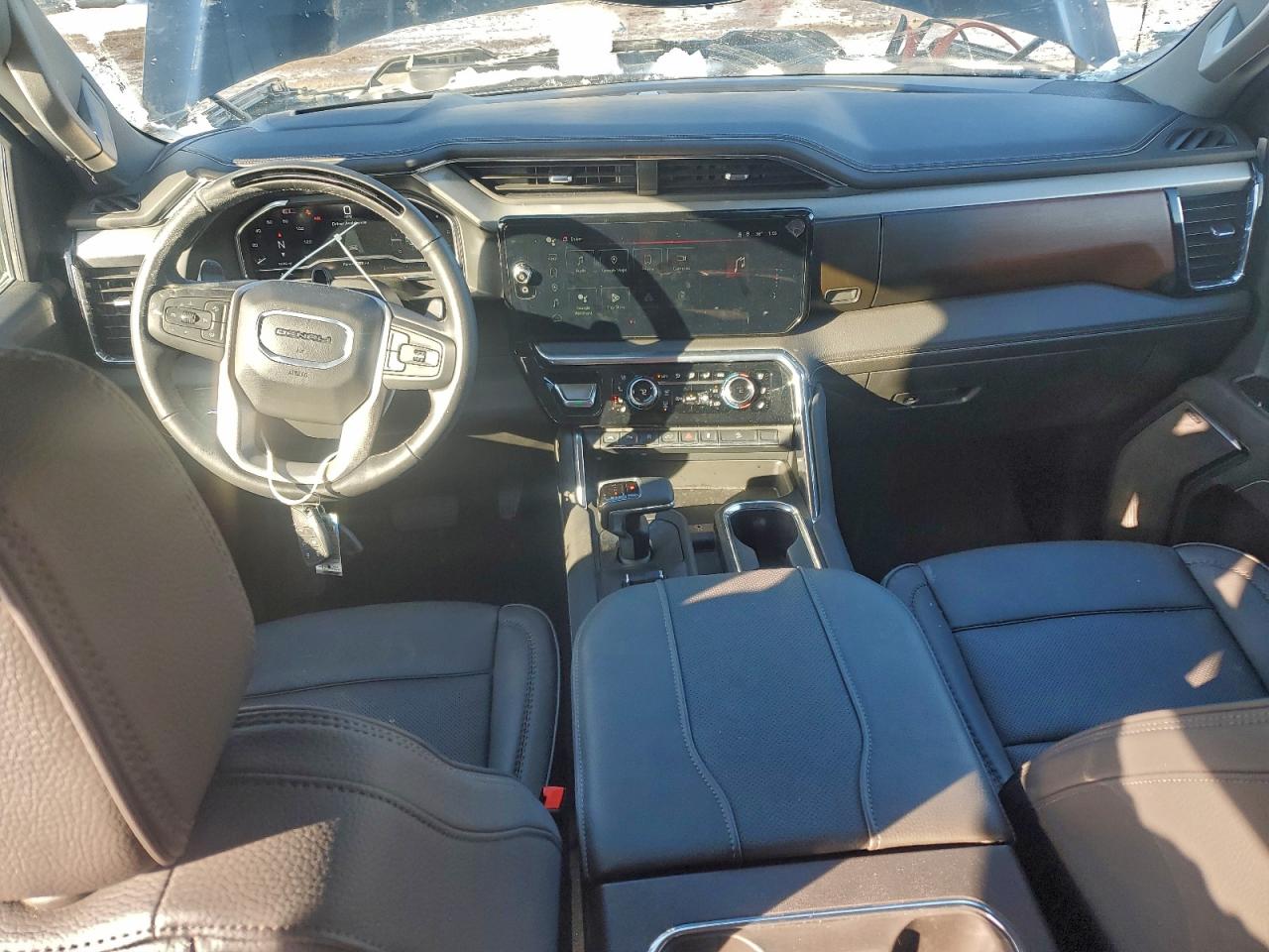 2025 GMC SIERRA K1500 DENALI photo 8