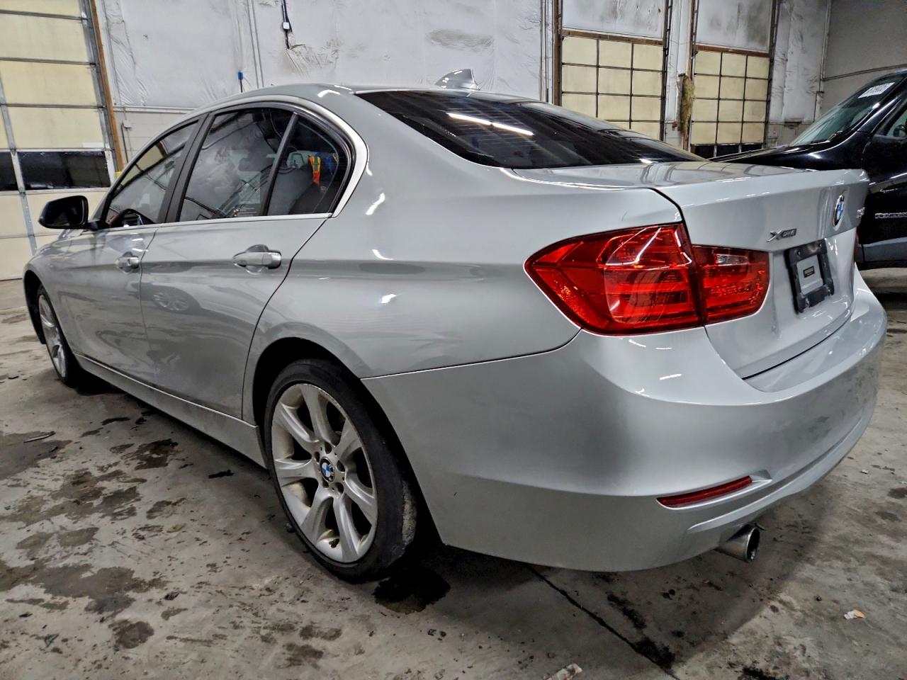 2015 BMW 320 I XDRIVE photo 3