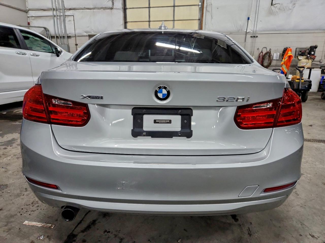 2015 BMW 320 I XDRIVE photo 11