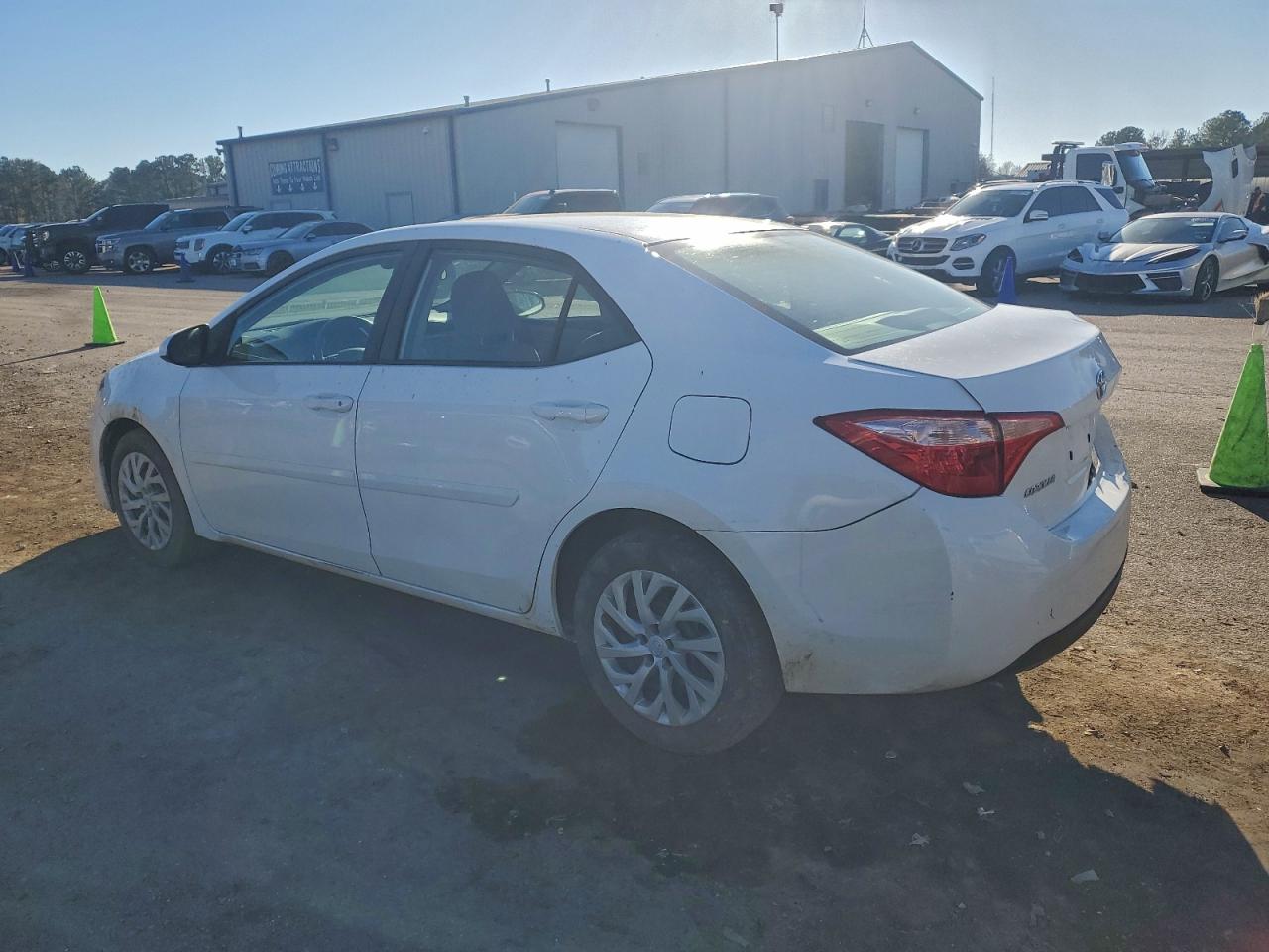 2017 TOYOTA COROLLA L photo 2